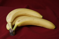kolme banaania